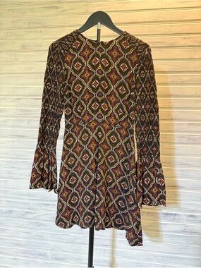 Long Sleeve Printed Swing Dress in Burgundy Pattern